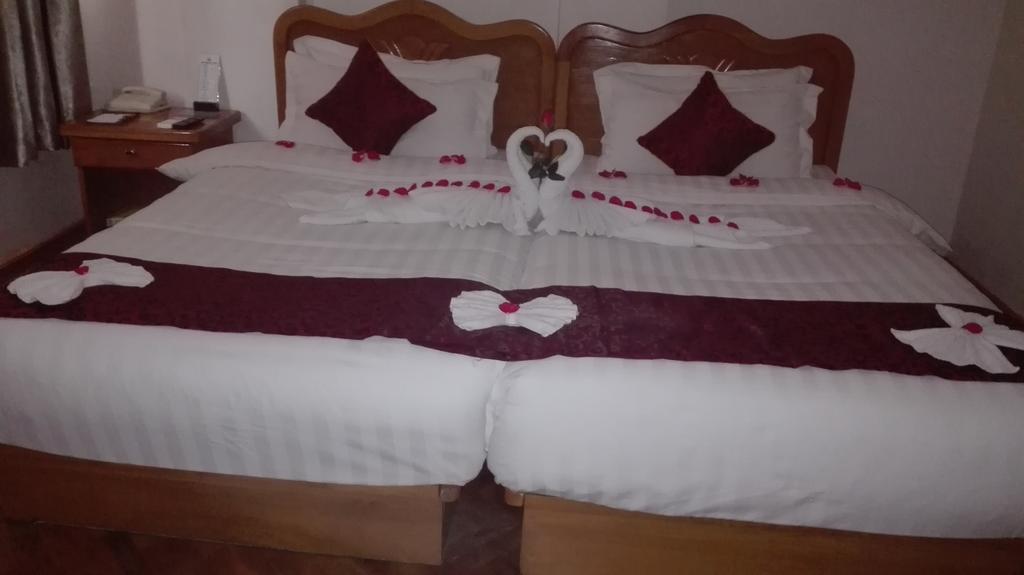 Hotel Dingar 曼德勒 外观 照片